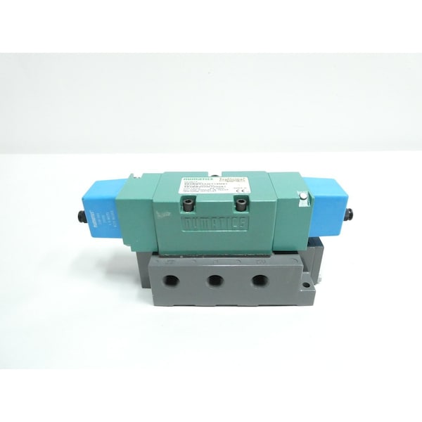 Numatics 24V-DC 150PSI PNEUMATIC SOLENOID VALVE 553BB43AMT19M61 - main